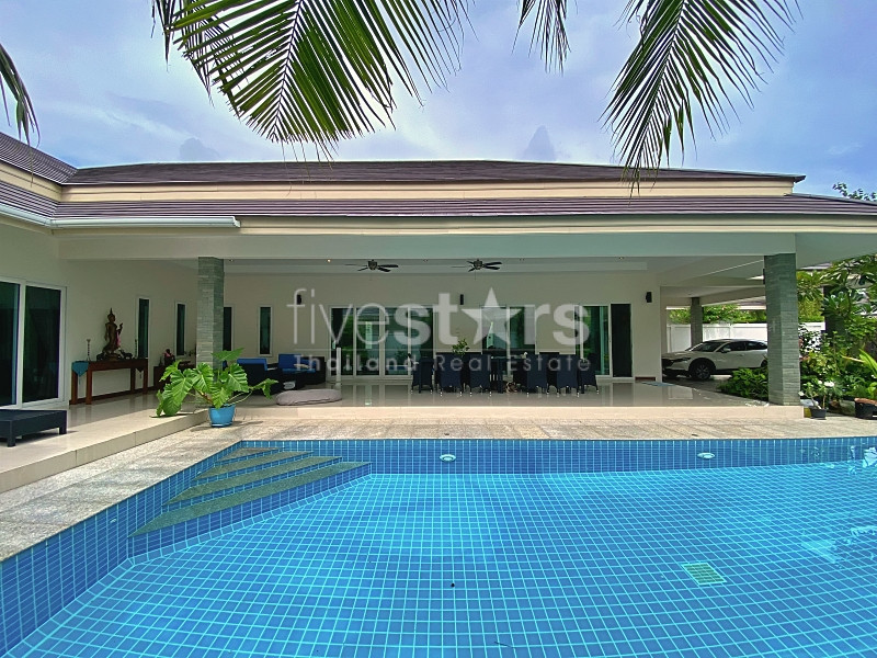 Spacious 3 Bed 3 Bath Pool Villa For Sale Near Palm Hills on Secure Estate, photo 10