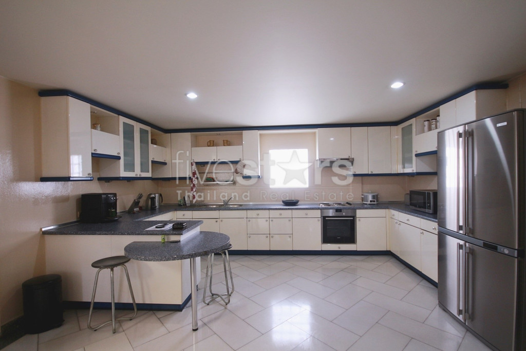 City center 3 bedroom villa walking distance from the beach, photo 11