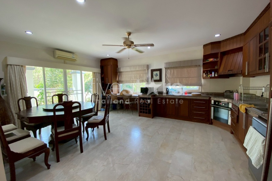Spacious 6-Bedroom Villa in Khao Tao, Hua Hin – Private Pool, Guest House & Scenic Views, photo 11