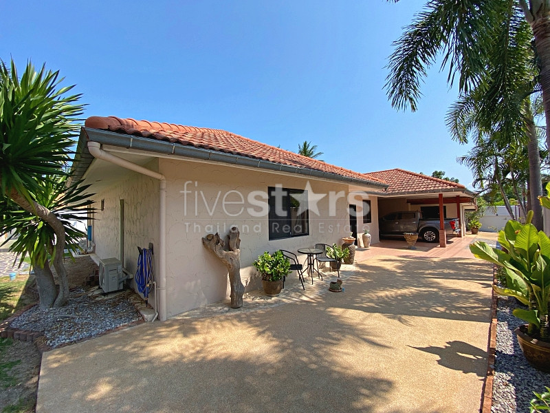Spacious Pool Villa with Guest House, Pool Bar & Workshop – Fully Renovated on 1,020 SQM Land, photo 8