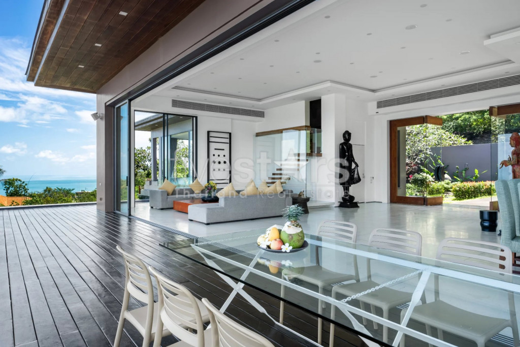 SEA-VIEW VILLA IN UPSCALE NEIGHBORHOOD, photo 14