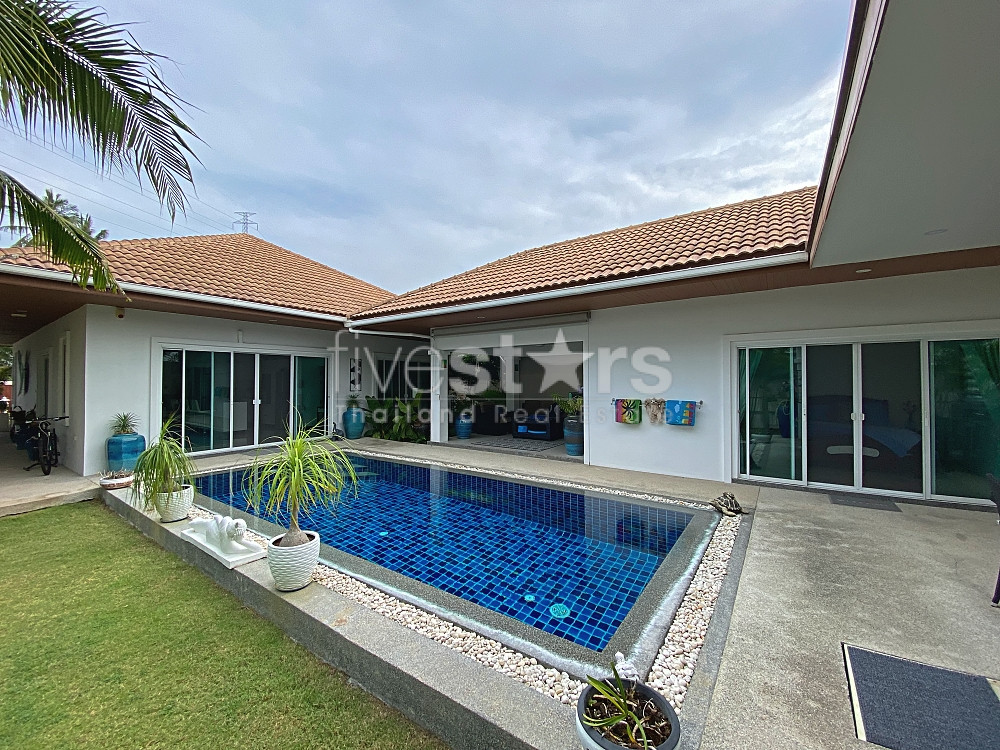 Lovely 3 Bed 3 Bath Private Pool Villa For Sale in Soi 88 with Extra Land
