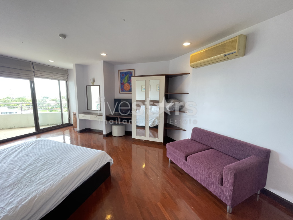 Palm Pavillion: 1 Bedroom Condo with Sea View, photo 8