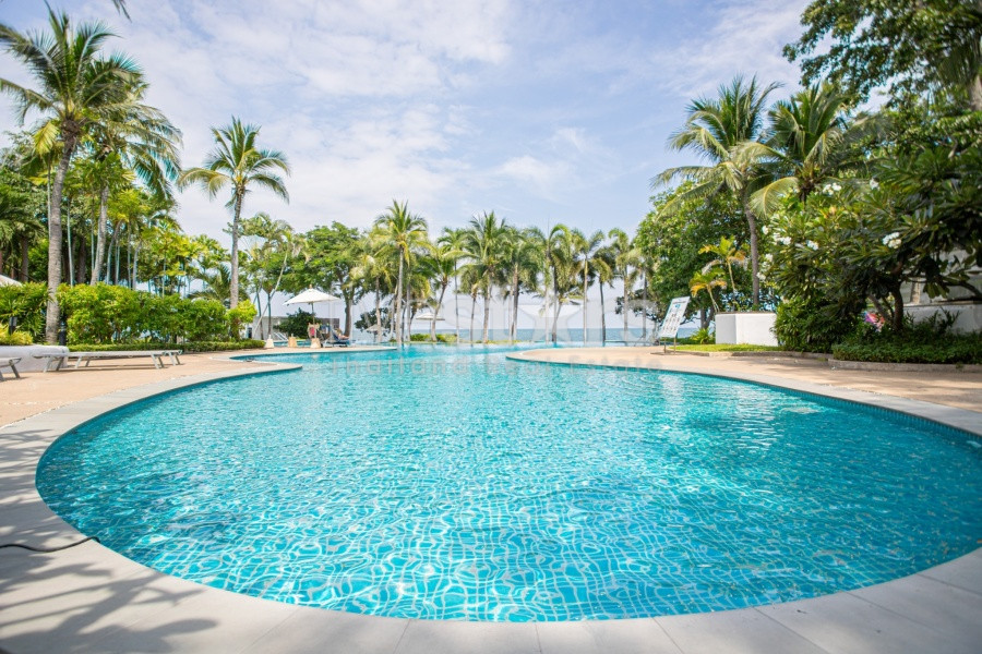 Luxury Beachfront 4-Bedroom Condo with Sea View for Sale at Baan SaenPloen Hua Hin, photo 4