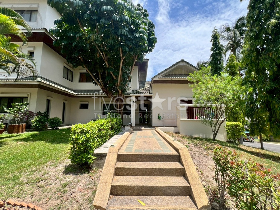 Ground Floor 2-Bedroom Condo for Sale at Palm Hills, photo 4