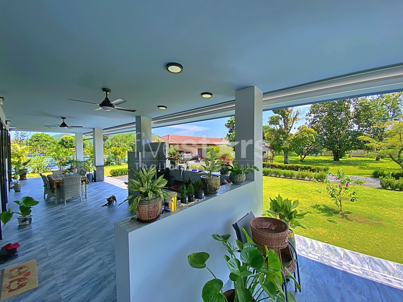 Modern 3-Bedroom Farmhouse with Guesthouse for Sale on 2 Rai in Paknampran, photo 12