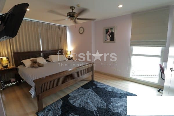 2 Bed with Pool View at Tira Tira Condo, photo 9