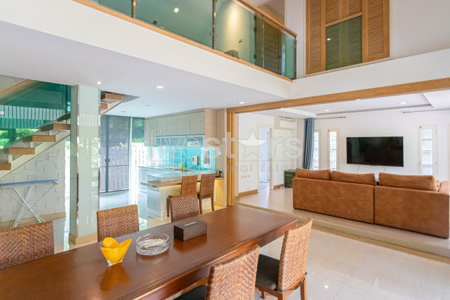 Colonial 3 Bed 4 Bath Villa For Sale with Beachfront Access in Private Estate, photo 7