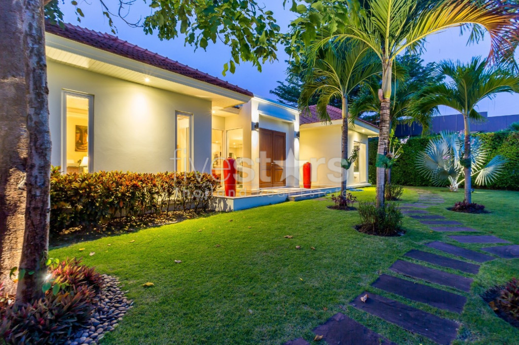 Elegant 3-Bedroom Villa in Baan Ing Phu – Luxury Living Near Black Mountain Golf, photo 4