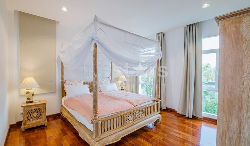 Large Pool Villa For Sale at Baan Silasa in Hua Hin, photo 13