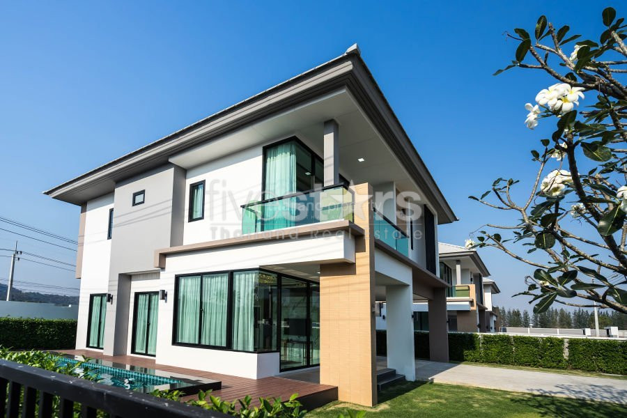 Modern Luxury 2 Storey House close to Town, photo 4