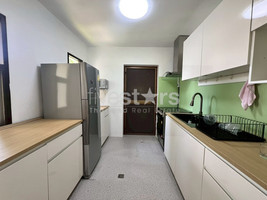 Ground Floor 2-Bedroom Condo for Sale at Palm Hills, photo 11