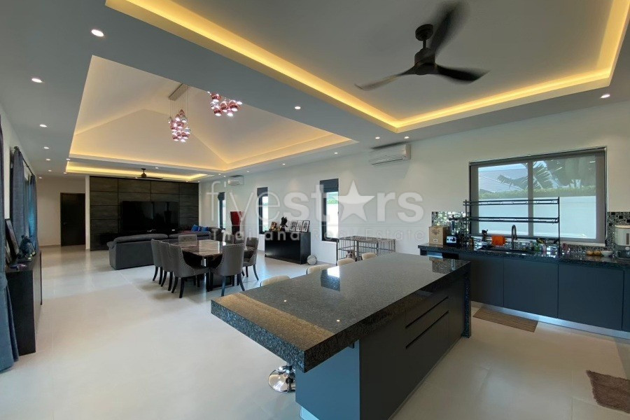 New Fully Furnished 4 Bed Villa For Sale with Solar and Pool, photo 11