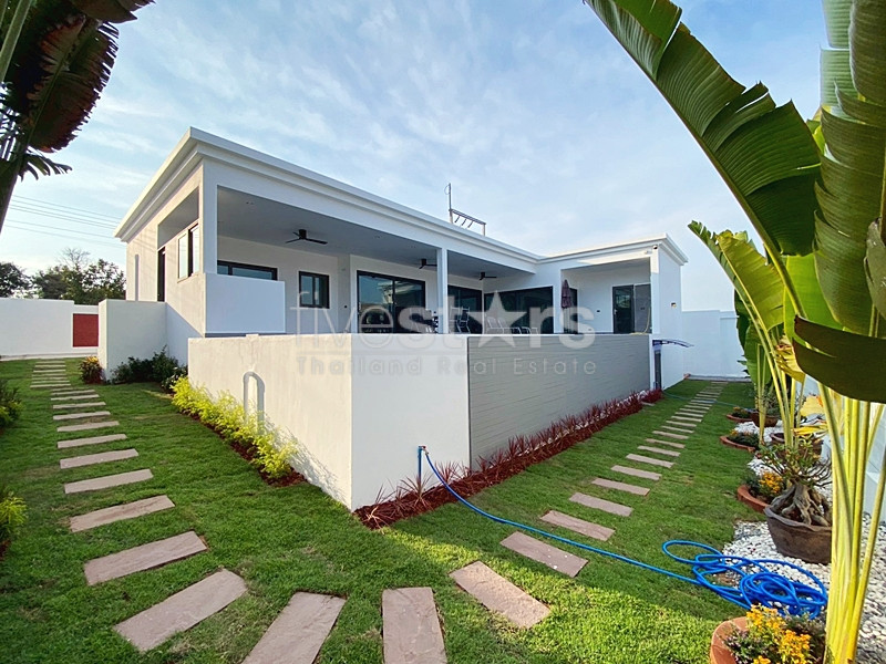 Modern Renovated 2-Bedroom Villa with Tropical Garden in Thap Tai, Hua Hin, photo 7