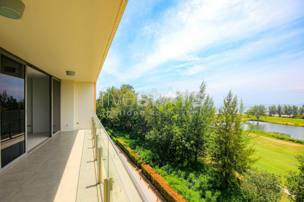 The Sanctuary: 2 Bedroom Condo With Stunning Views, photo 9