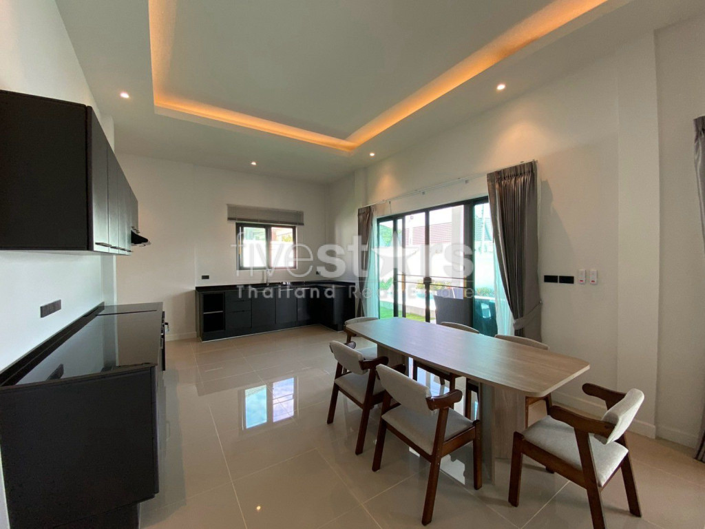 View Till Khao – Modern 3-Bedroom Pool Villa with Rooftop Terrace, photo 11