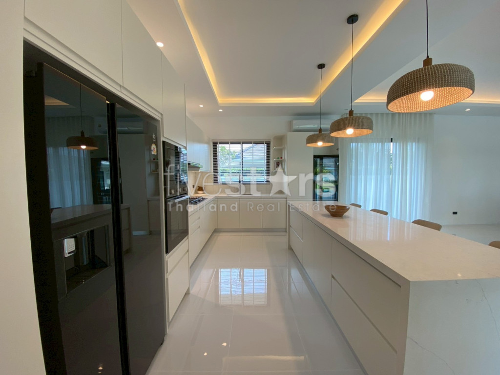 Luxury 5-Bedroom Pool Villa with Separate Guest House on 2,622 sqm Chanote Land – Soi 112 Area – THB 26,950,000, photo 15