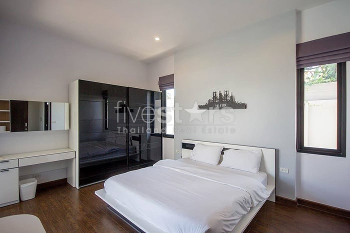 3 Bed Pool Villa only 3-4 minutes from Blu Port and the Beach, photo 9