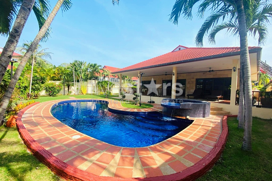 Classic 3-Bedroom Pool Villa for Sale – Crystal View, Soi 114 Hua Hin
