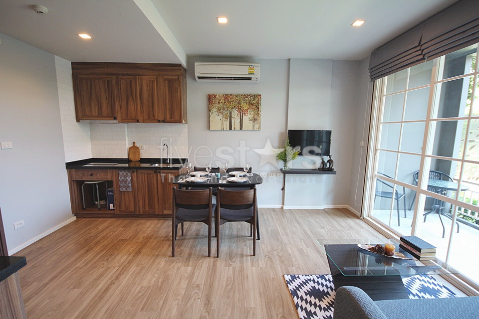 Absolute Beachfront 2 Bed Condo For Sale in Khao Takiap, photo 3