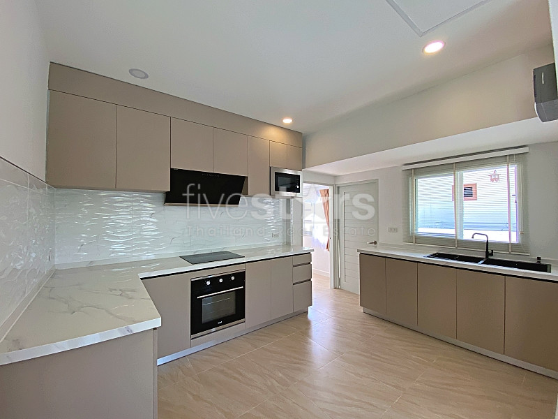 Fully Renovated 3-Bedroom Pool Villa in Suksabai Village 1, Soi 102 Hua Hin, photo 13