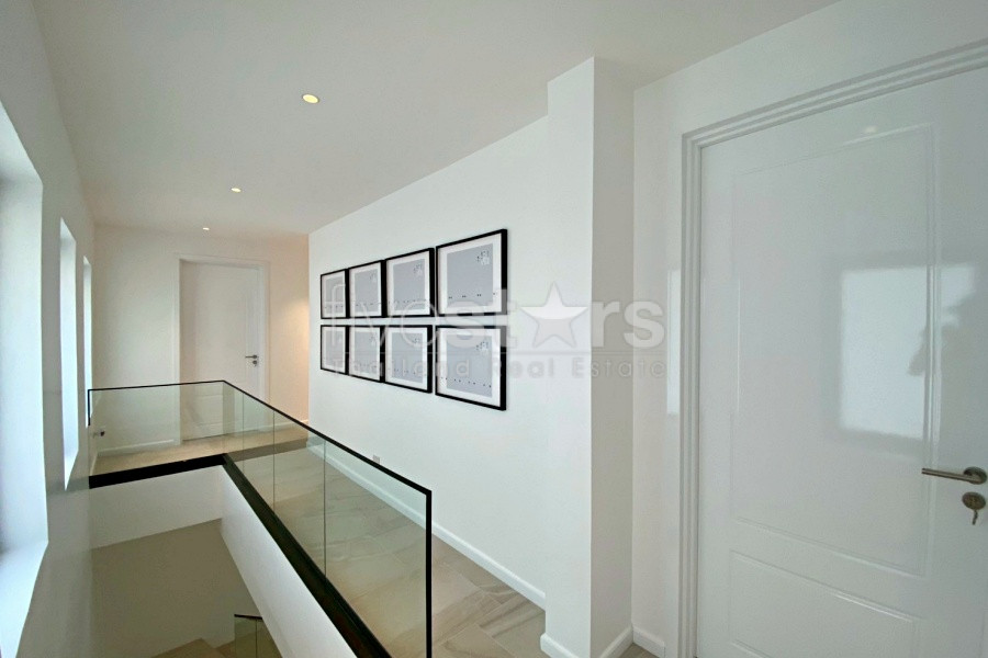 Elegant 4-Bedroom Villa with Solar Power & Private Gym – Hua Hin Luxury Living, photo 14