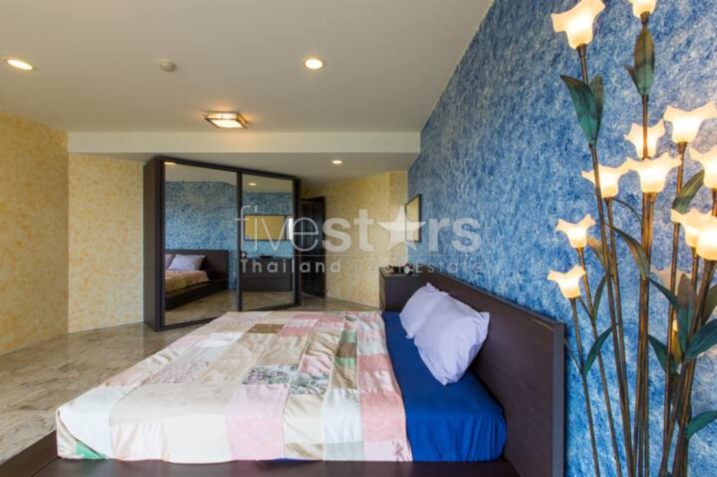 Large 1 Bed Condo with Sea Views to the North of town, photo 10