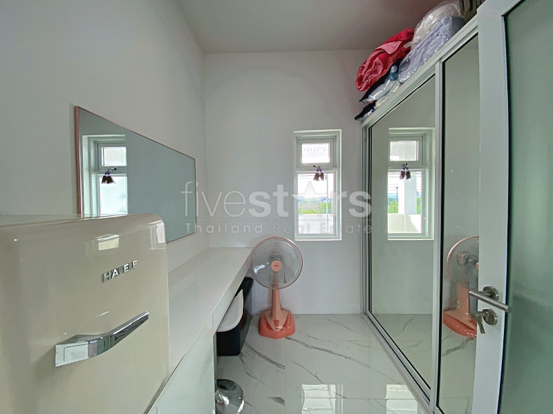 Private 7-Bedroom Villa Estate with 9 Bathrooms, Guesthouse, Games Room & Pool in Hin Lek Fai – Optional Extra Land, photo 15