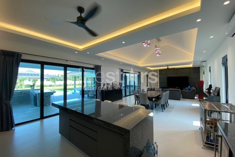 New Fully Furnished 4 Bed Villa For Sale with Solar and Pool, photo 8