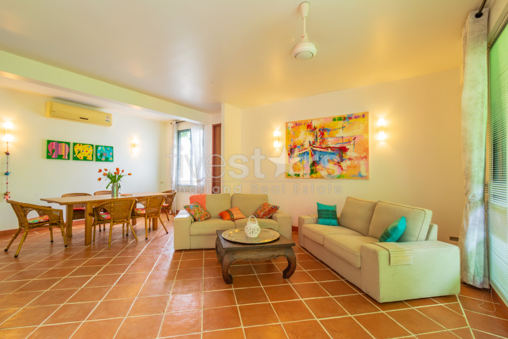 Beautiful 2 Bedroom Condo Near The Beach, photo 9