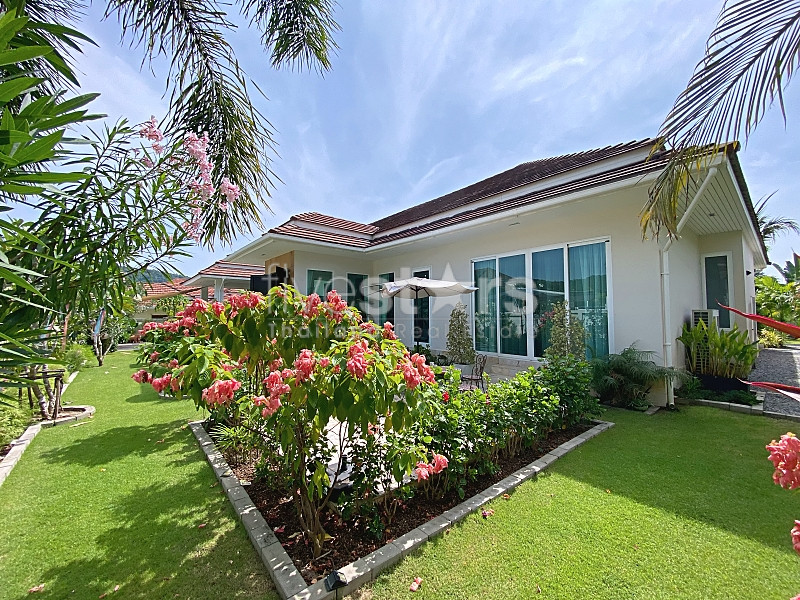 Stunning 3-Bedroom Luxury Pool Villa for Sale at Red Mountain Hua Hin, photo 13