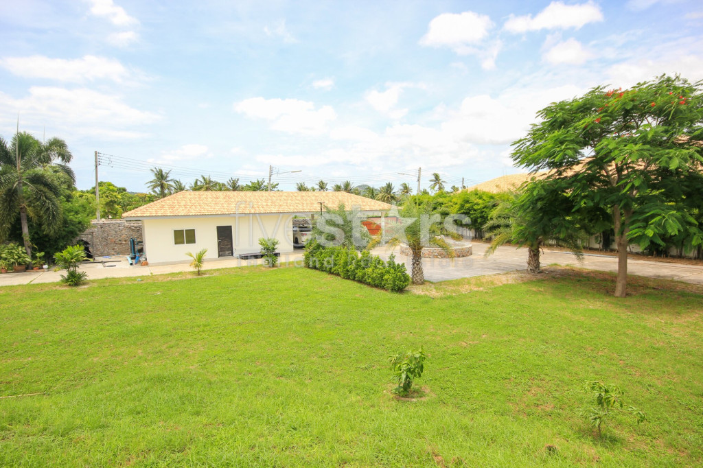 5 Bedroom House On Large Land Plot, photo 10