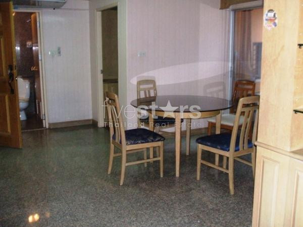 à Bangkok, bel appartement dans un petit immeuble proche de la station Bts Asoke., photo 3