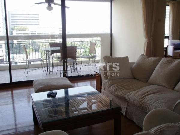 à Bangkok, bel appartement de 250 m² avec 3 chambres quartier Phrong Pong, photo 3
