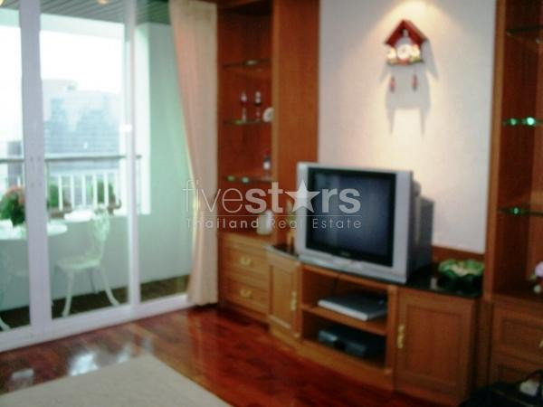 à Bangkok, bel appartement avec 2 chambres Soi Langsuan., photo 2