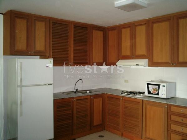 à Bangkok, joli appartement de 80m² avec 1 chambre., photo 3