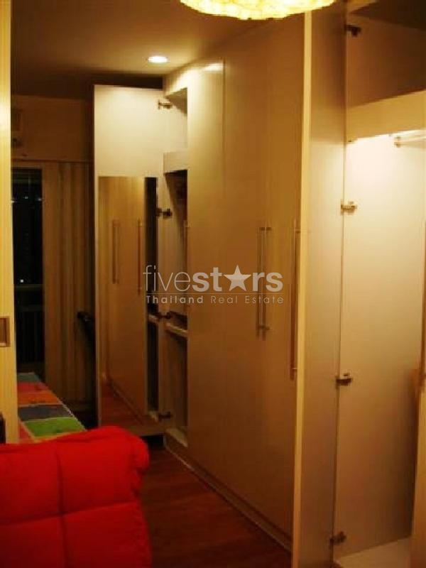 à Bangkok, quartier Asoke, joli studio de 35 m²., photo 3
