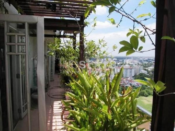 à Bangkok, quartier Sathorn, superbe Penthouse de 422 m² ., photo 2