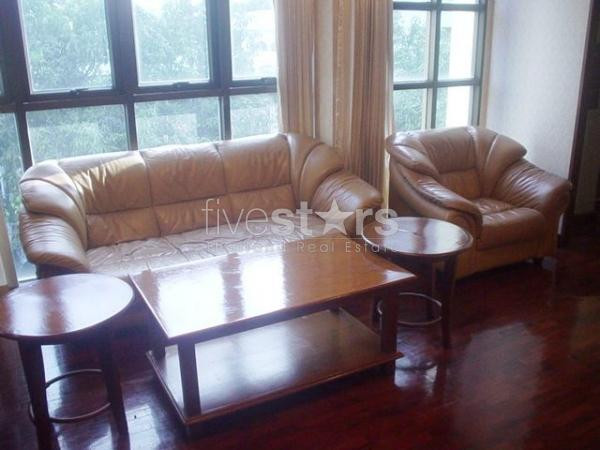 à Bangkok, grand appartement de 155 m² avec 3 chambres