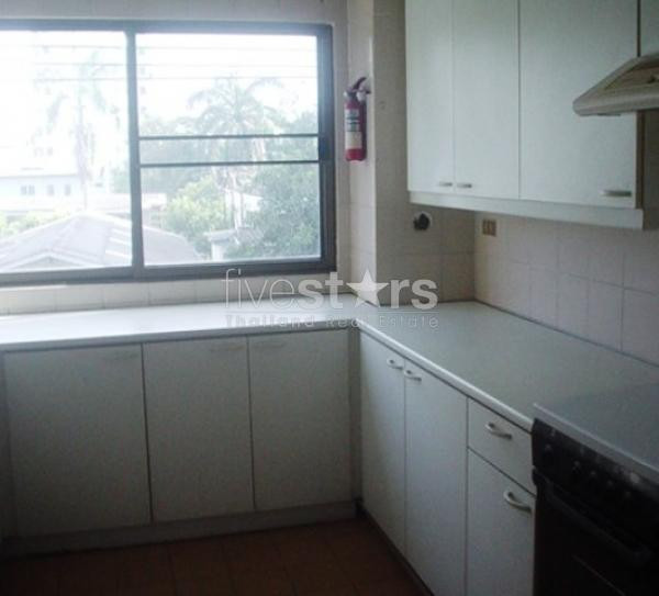 à Bangkok, grand appartement de 155 m² avec 3 chambres, photo 3
