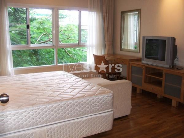 à Bangkok, bel appartement moderne dans immeuble de standing, photo 2