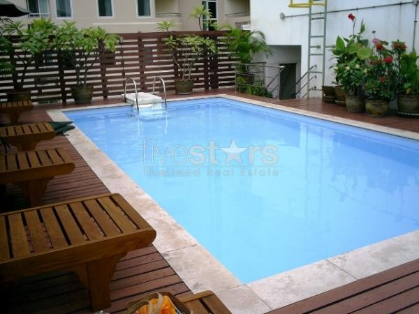 à Bangkok, appartement de 120 m² avec 2 chambres quartier Nana, photo 3