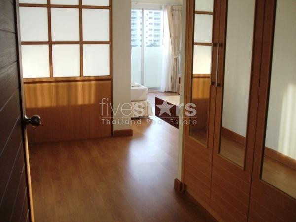 à Bangkok, appartement de 120 m² avec 2 chambres dans un immeuble neuf, photo 2