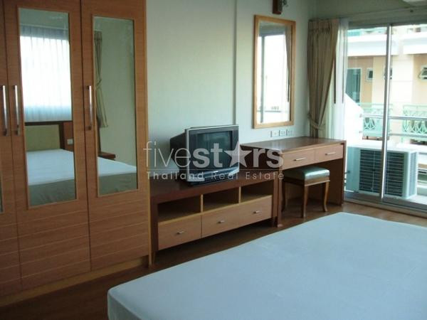 à Bangkok, appartement de 120 m² avec 2 chambres dans un immeuble neuf, photo 3