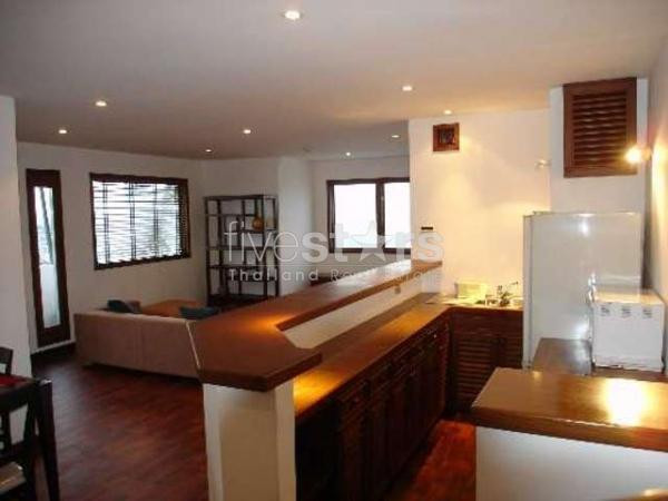 à Bangkok, bel appartement de 82 m2 quartier Tong Lor