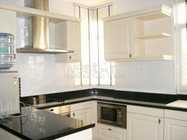 à Bangkok, appartment moderne avec 3 chambres quartier Sathorn, photo 3
