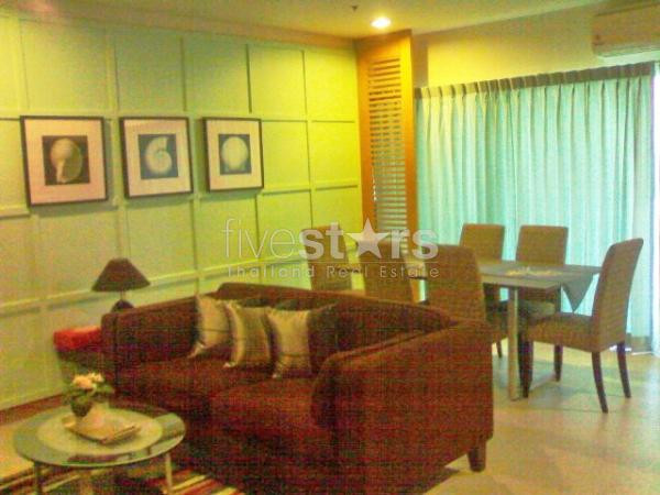 à Bangkok, bel appartement avec 2 chambres récemment rénové
