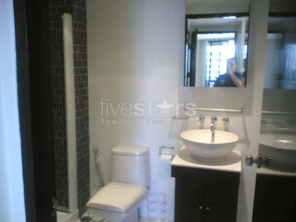 à Bangkok, appartement refait à neuf quartier Asoke, photo 3