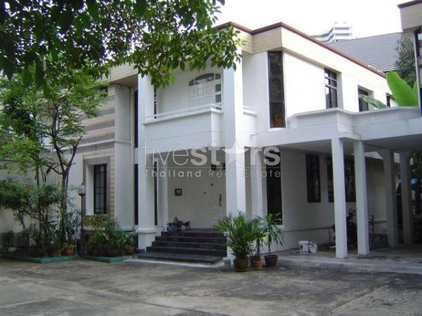 à Bangkok, jolie maison dans une residence privée, photo 2