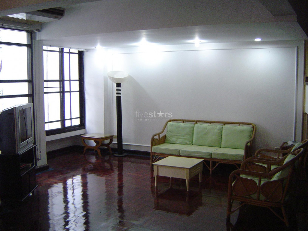 à Bangkok, jolie maison dans une residence privée, photo 4